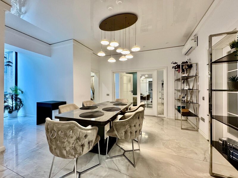 Armeneasca Apartament spatios si modern in imobil reconsolidat